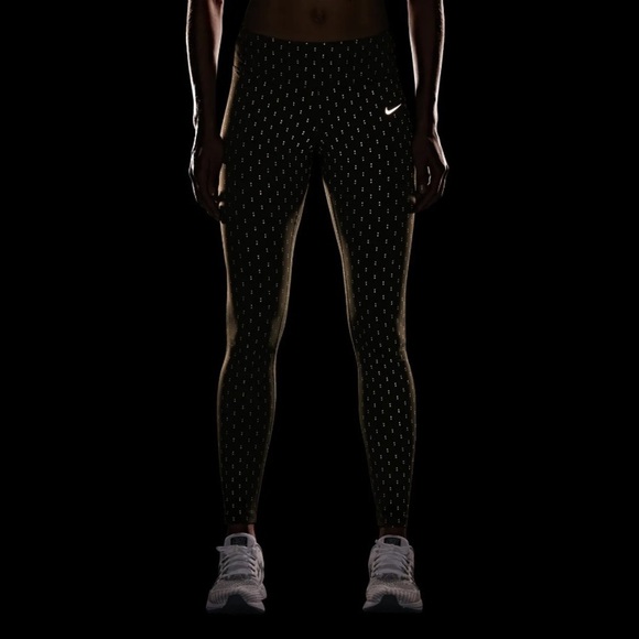 Nike Women's Dri-FIT Epic Lux Flash Running Tight - Picture 15 of 15